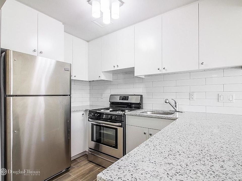 1st image of 2527 23rd St APT Bg