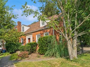 823 Irwin Dr, Pittsburgh, PA