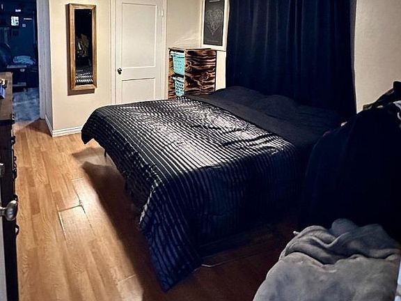 5th image of 809 Avenue L