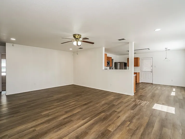5328 Lava Rock Dr — Photo 4