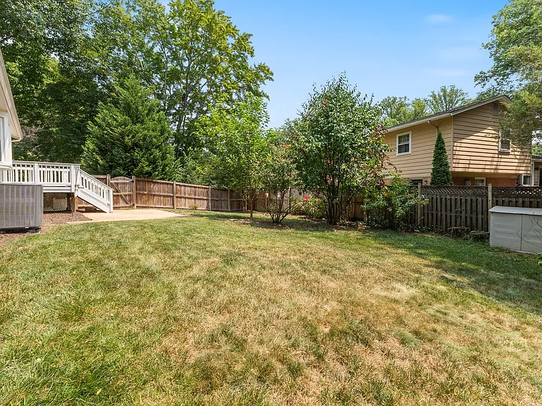 1731 Tamerisk Ct — Photo 47