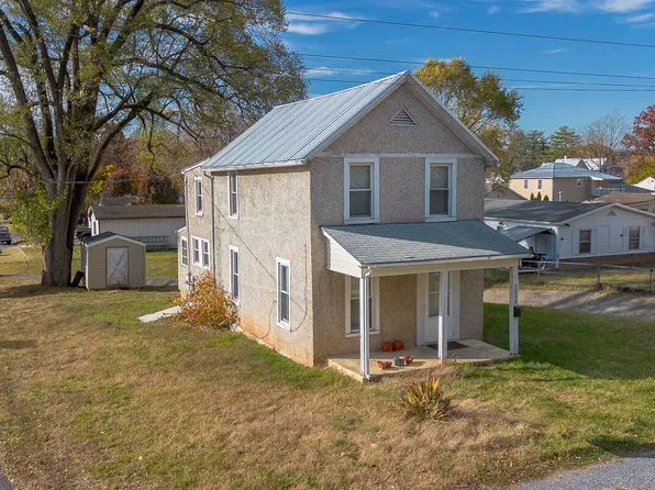 2005 Cedar Ave, Buena Vista, VA 24416