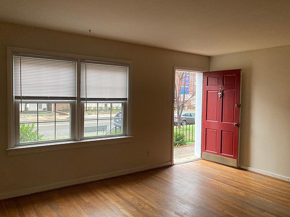 3rd image of 2602 Grove Ave APT 2