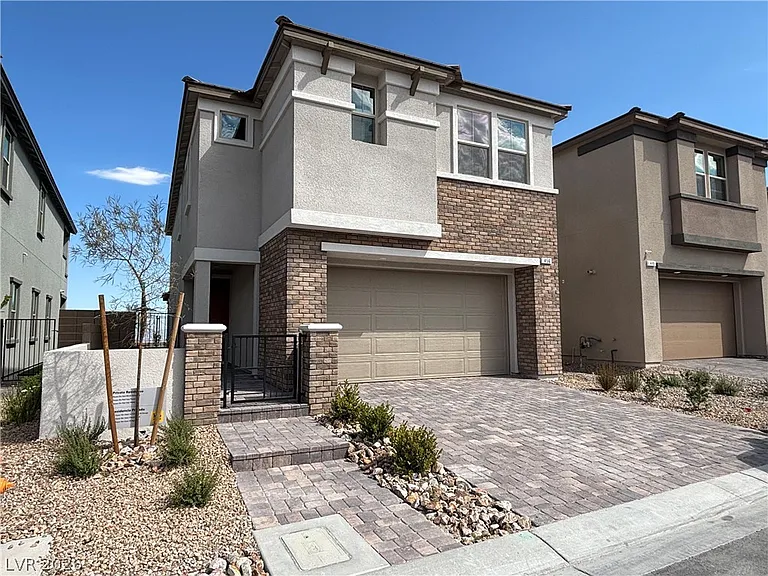 456 Clover Bar Ln — Photo 2