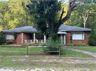 23601 Spruce River Rd, Ottawa, WV 25149