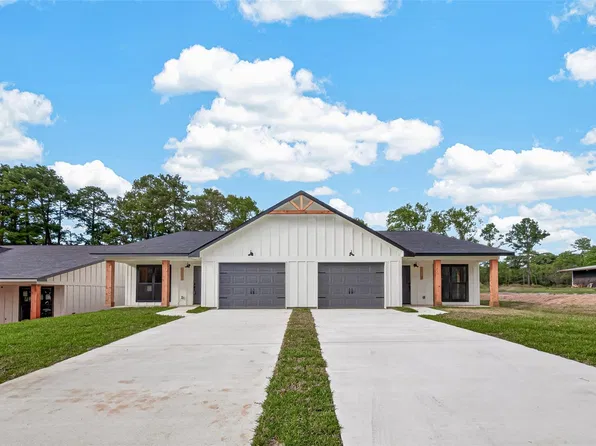 1060 Mann Rd, Conroe, TX