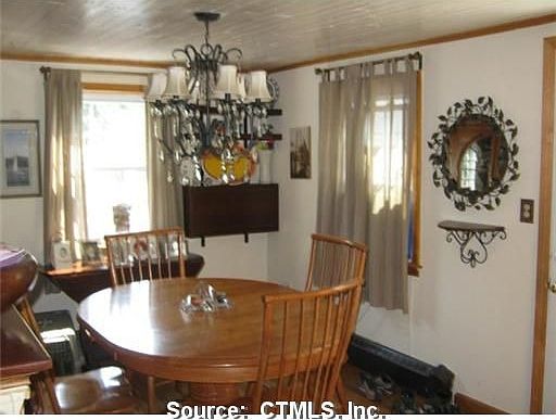 4th image of 77 Pinski Dr