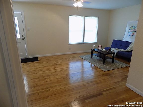4th image of 1529 San Angelo Blvd