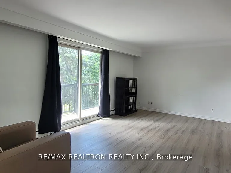 327 Glenridge Ave #2 — Photo 2