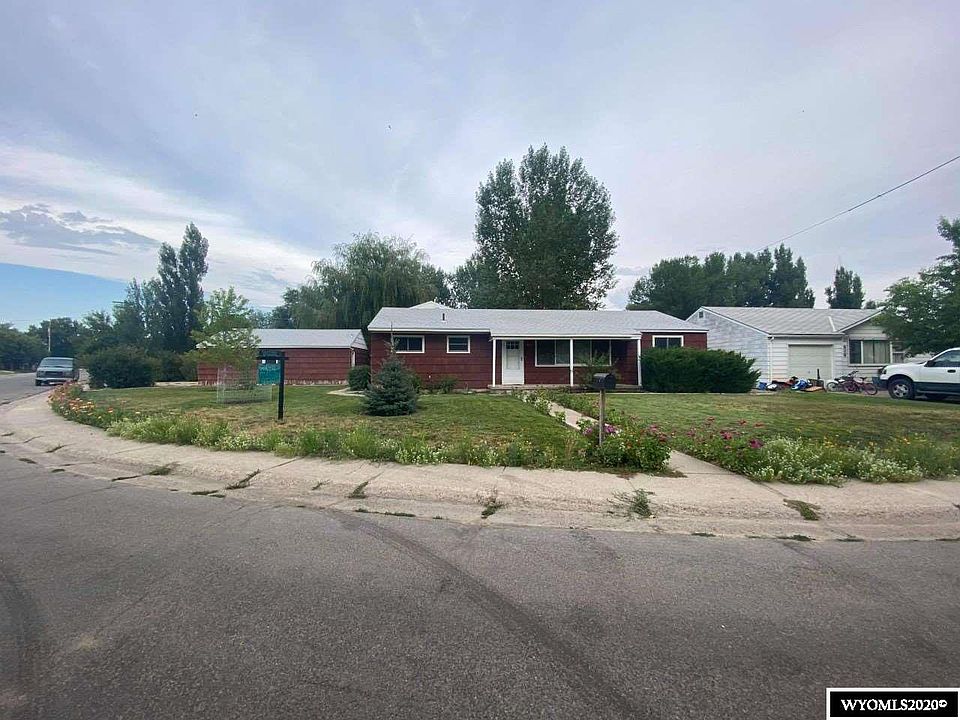 1st image of 812 Charles Ave