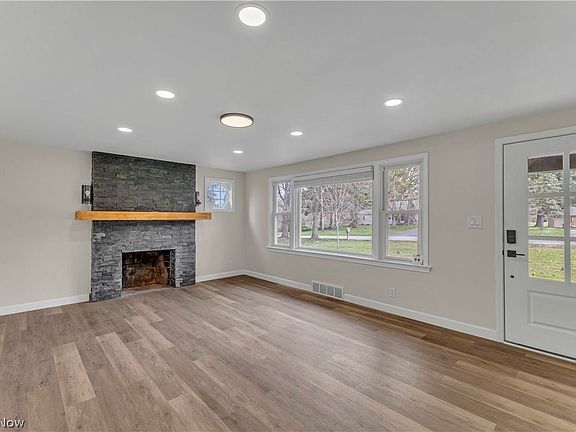 4th image of 8195 N Palmyra Rd