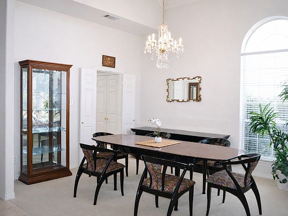 5th image of 1608 Crown Point Rd