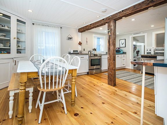 3rd image of 19 River Street