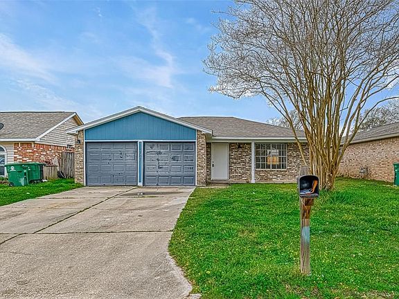 4th image of 8707 Valley Meadow Dr