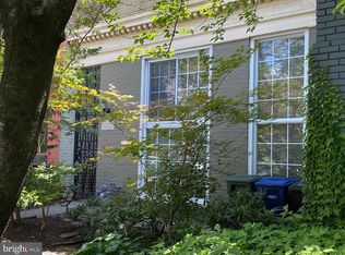 825 F St NE, Washington, DC 20002