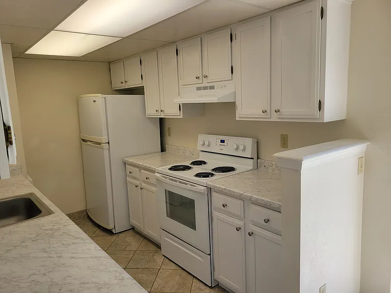 5129 Rainbow Harbour Cir — Photo 7