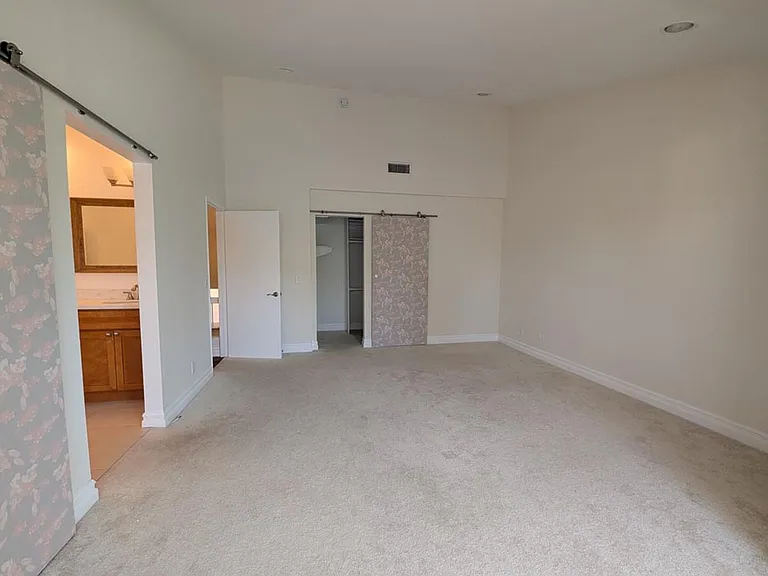 10051 Topanga Canyon Blvd #15 — Photo 27