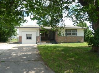 1220 SW 26th St, Lawton, OK 73505