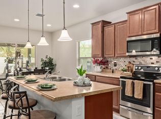 33938 S Garrison Ln, Red Rock, AZ 85145