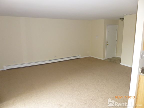 3rd image of 51 W 65th St
