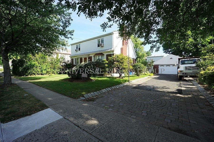 1st image of 301.5 Cromwell Ave
