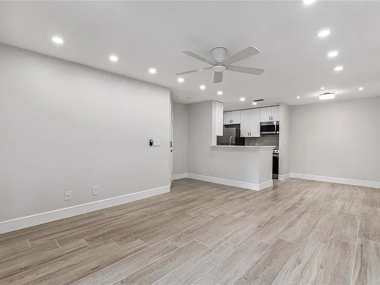 5124 Conroy Rd #24 — Photo 2