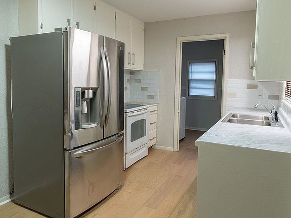 5th image of 1708 S Fabrique Dr