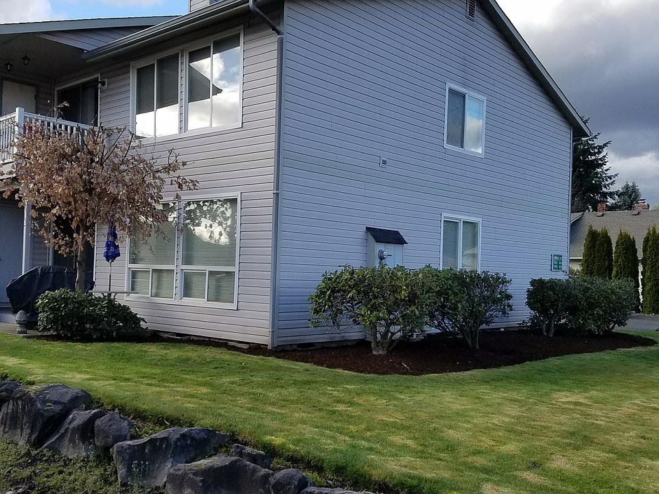 2nd image of 1612 Wright Ave #1612