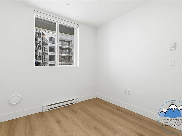 20769 Fraser Hwy — Photo 13