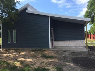 507 E Cockrell St, Celeste, TX 75423