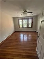4 bed, 1.0 bath, 1600 sqft, $3,800 — Photo 2
