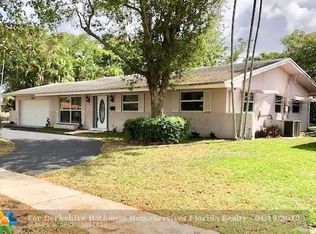 1160 NW 70th Ter, Plantation, FL 33313