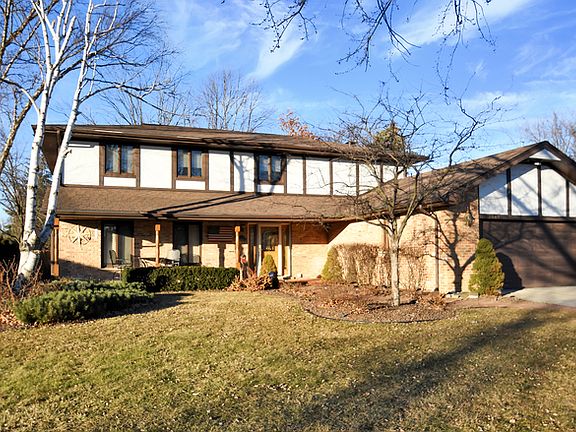 4th image of 8648 Golfview Dr