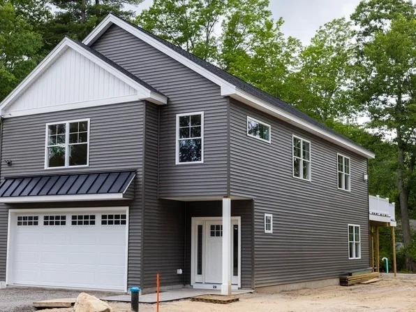 24 Coburn St, Salem, NH 03079