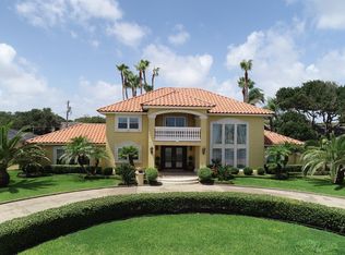 5425 Ocean Dr, Corpus Christi, TX 78412