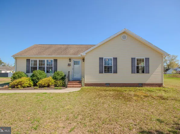 201 Herbal Ct, Fruitland, MD 21826