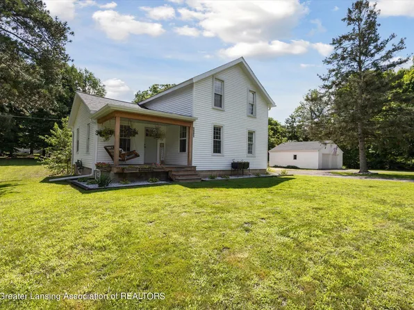 5085 Durfee Rd, Eaton Rapids, MI 48827