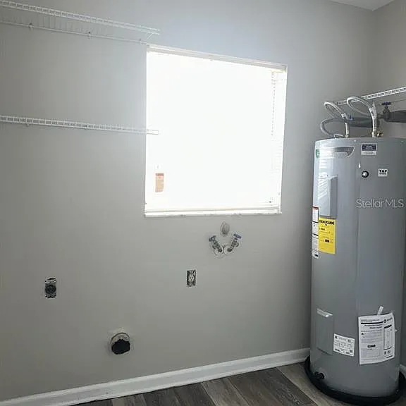 17608 Shadyside Cir — Photo 12