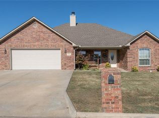 918 Black Creek Ln, Hackett, AR 72937