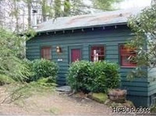336 Memorial Park Dr, Highlands, NC 28741