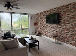 8401 W Sample Rd #14, Coral Springs, FL 33065