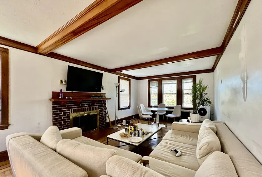 80 Lake St