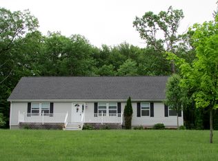 28 Hill And Hollow Rd, Hyde Park, NY 12538