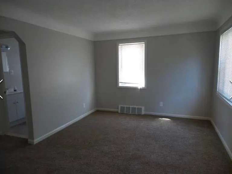 1821 Anne Ave — Photo 7