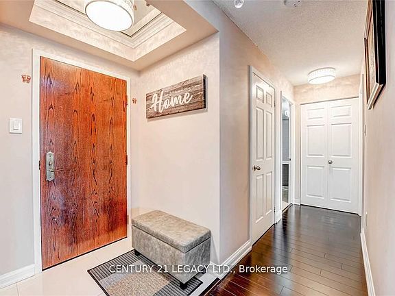 2nd image of 24 Hanover Rd #408