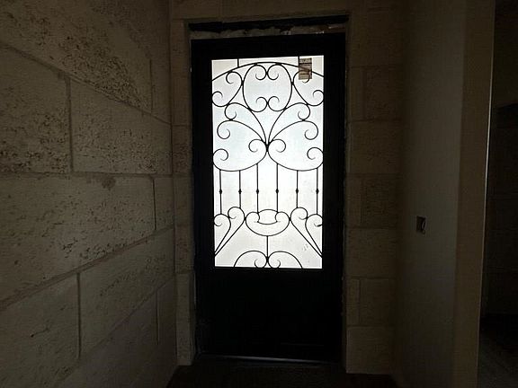5th image of 3002 Spirit Ln