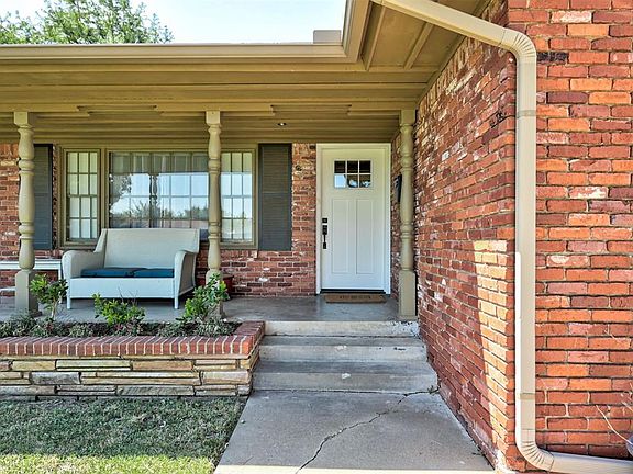 3rd image of 2804 Kent Dr
