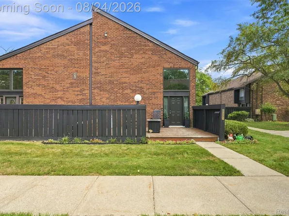 14138 Ziegler St, Taylor, MI 48180
