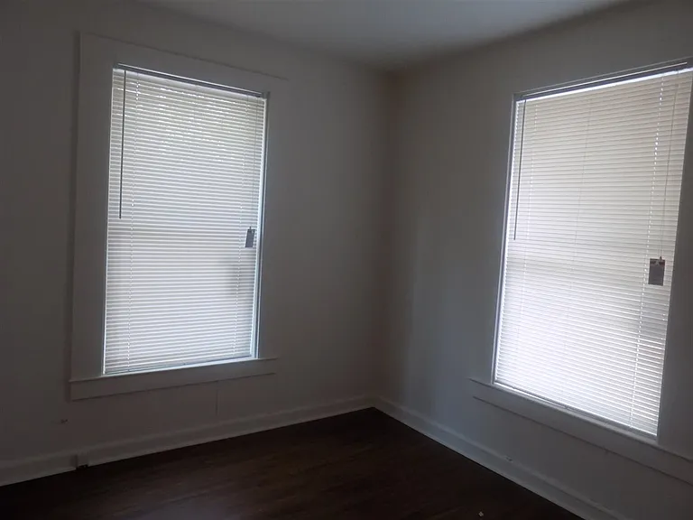 1316 Stone Rd — Photo 10