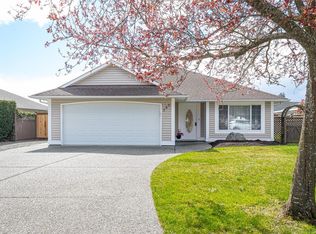 355 Clarkson Pl, Parksville, BC